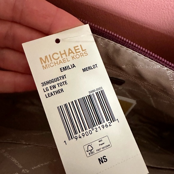 Brand new, Michael Kors, large leather tote, and wallet - Picture 5 of 8